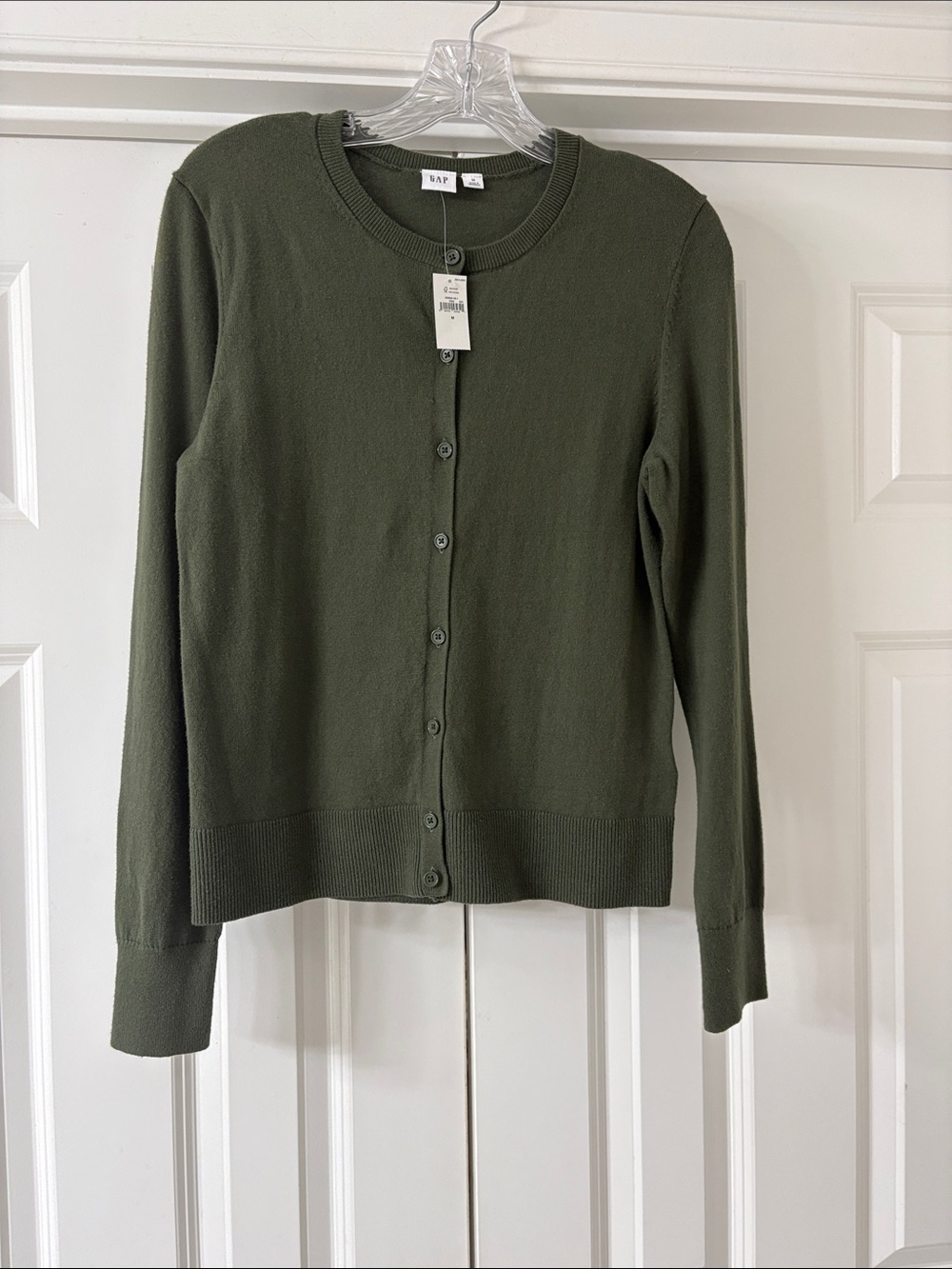 NWT! GAP Button-Front Cotton Knit Cardigan. Depths Green Color. Sz M Never worn!